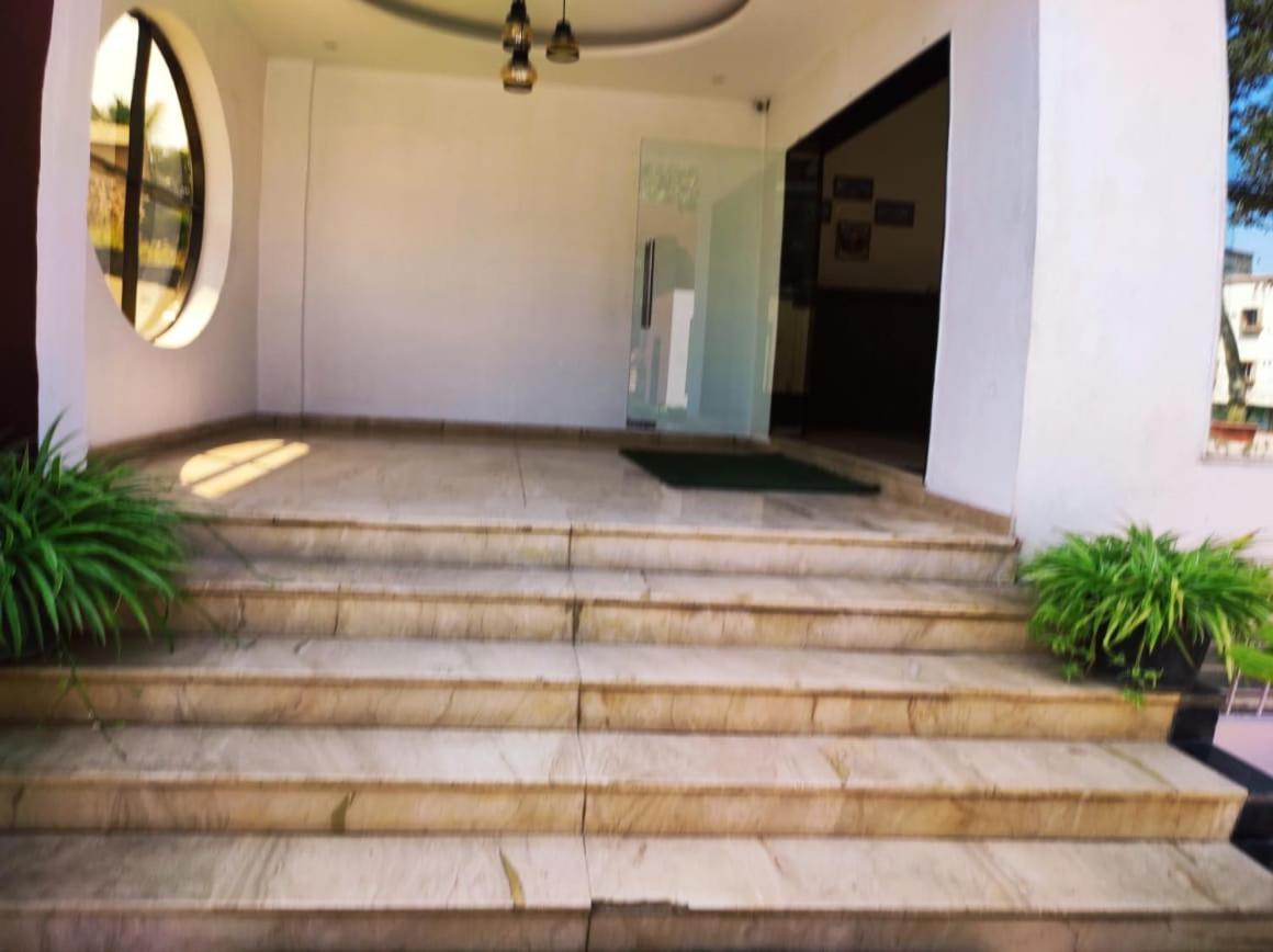 Hotel Manasi Inn Satara Exterior foto